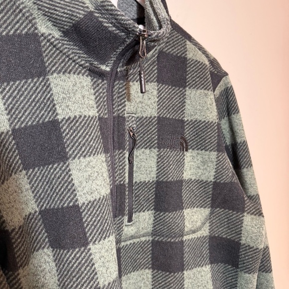 The North Face Green and Black Zip Up Sweater - Picture 3 of 10